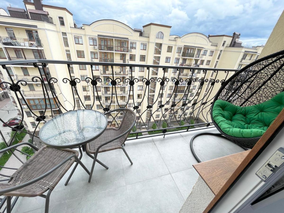 Luxury Emerald Apartments Irpín Exterior foto